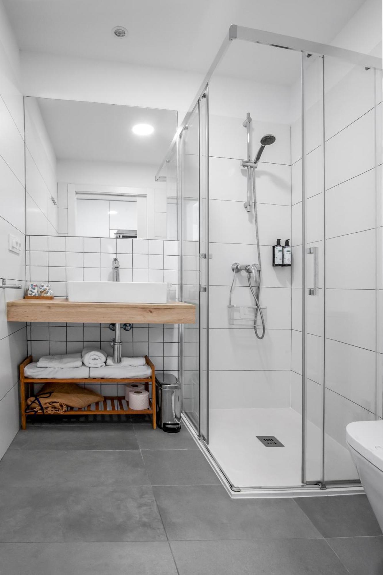 Snoe Hotel Camino Do Eume Apartamentos 蓬特德乌梅 外观 照片